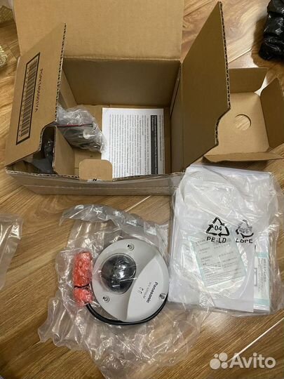 Panasonic WV-S3512LM видеокамера