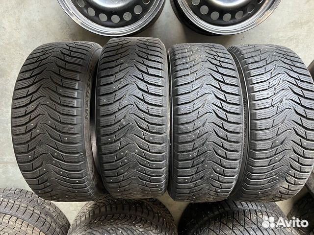 Marshal WinterCraft Ice WI31 215/50 R17 95T