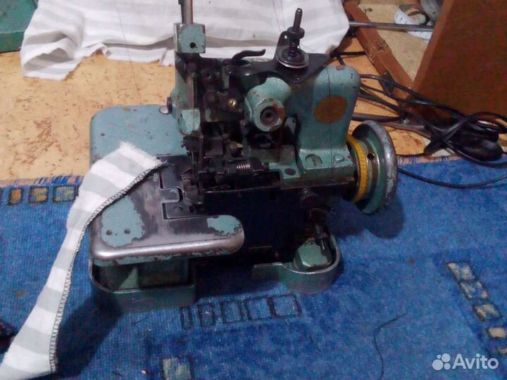 Оверлок бу
