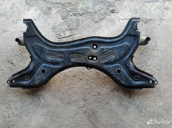 Подрамник передний Toyota Rav4 ACA20 1AZ 2001