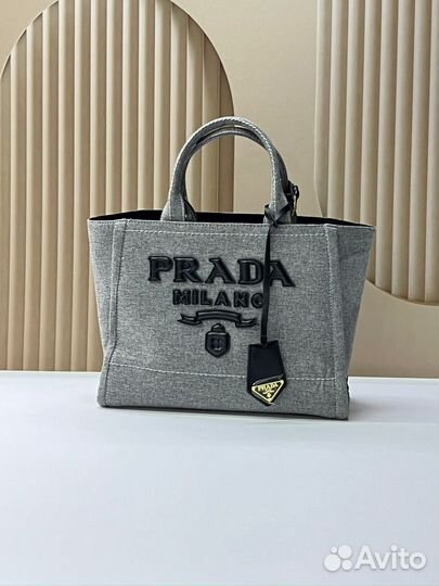 Женская сумка шопер Prada