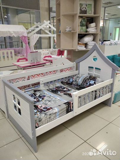 Кровать Теремок Массив+мдф