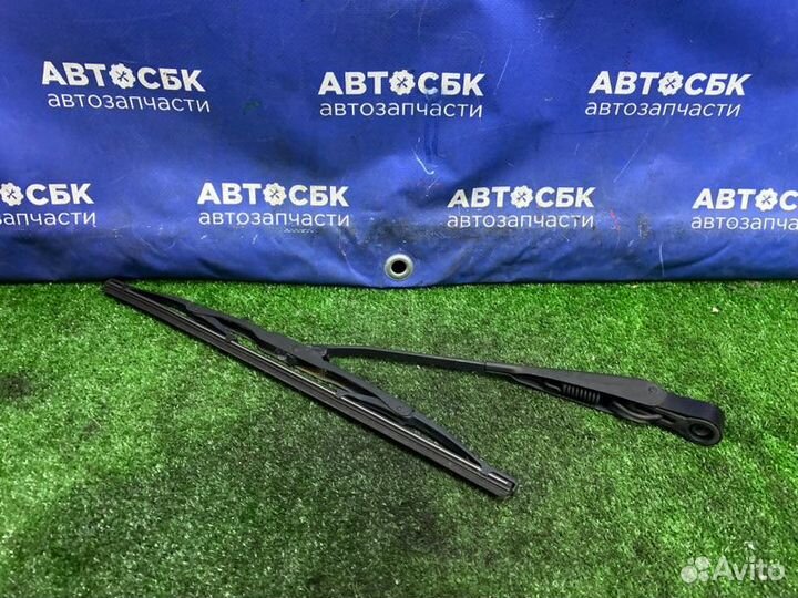 Дворник 5-й двери Mazda Premacy CP fpde 1999-2005