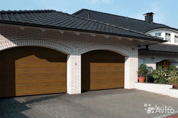 Секционные ворота