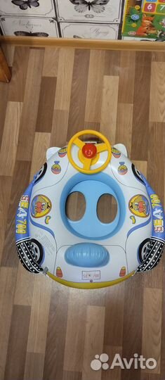 Надувной круг с рулем
