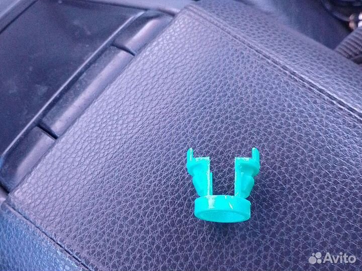 Клипса шланга охлаждения АКПП