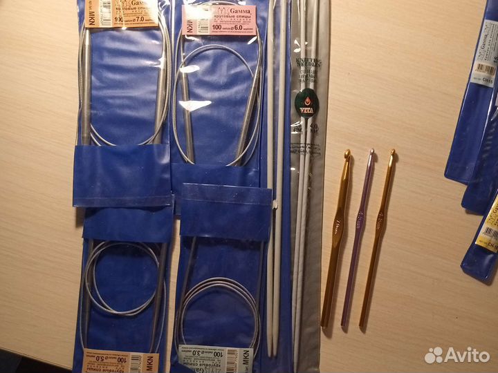 Спицы и крючки для вязания