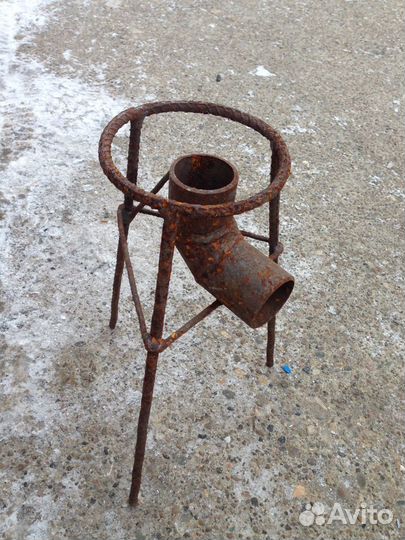 Таганок под паяльную бензиновую лампу/горелку