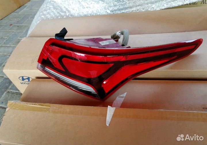 Фонарь левый внешний Hyundai Solaris 2 2017-2020