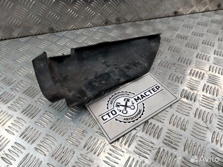 Пыльник двигателя левый Ford Transit 2.2