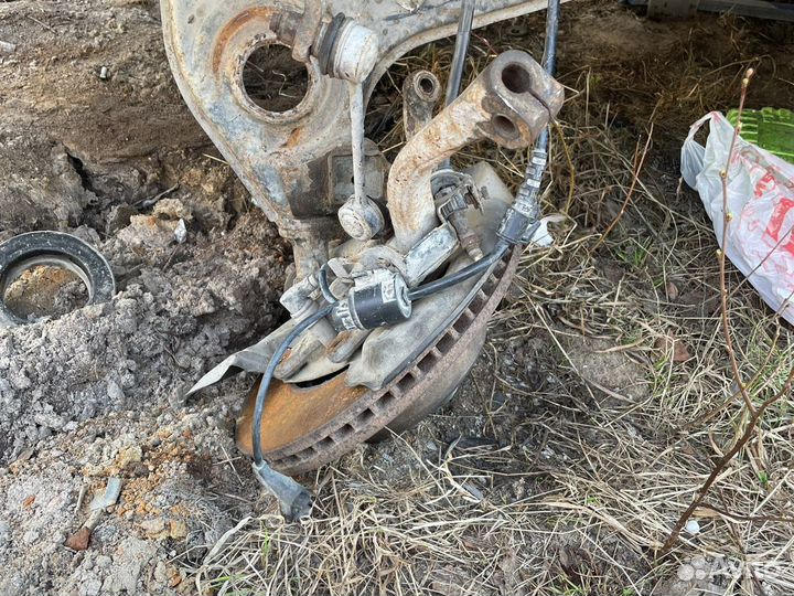 Передний поворотный кулак w210 w203 w202 w140