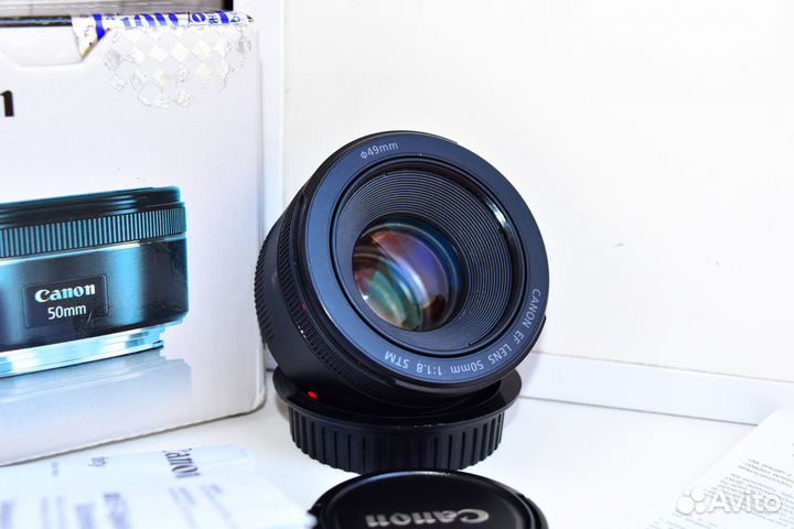 Canon EF 50mm f/1:1.8 STM Светосильный фикс