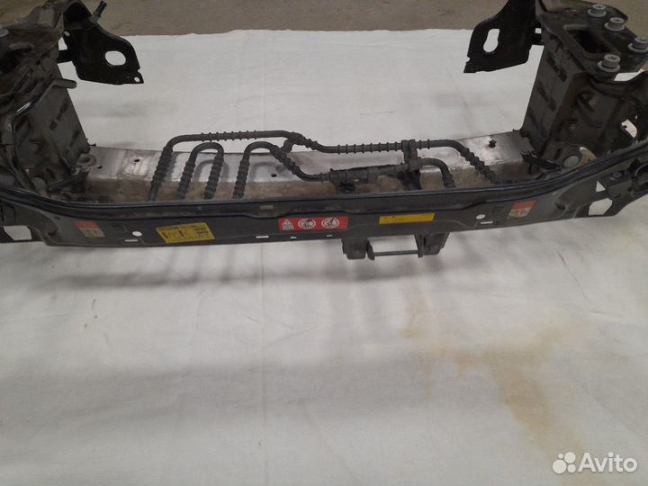 Телевизор Mercedes W203