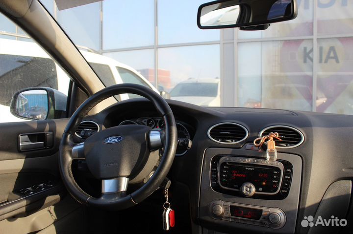 Ford Focus 1.8 МТ, 2011, 176 000 км