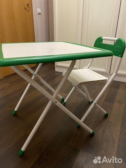 Детский стол и стул