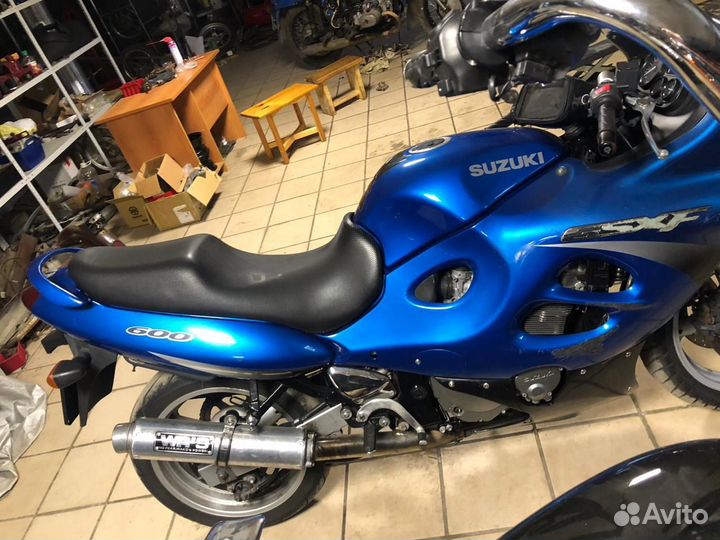 Suzuki GSX 600-F