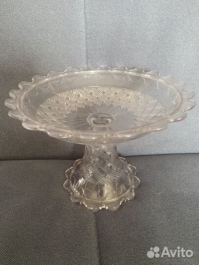 Ваза для фруктов на ножке старинная