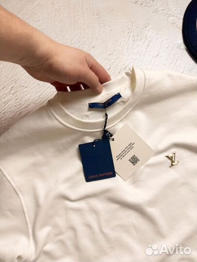 Свитшот louis vuitton белый