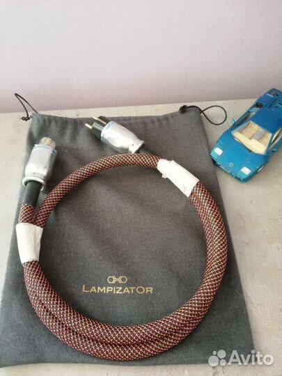 Lampizator silver shadow. Сетевой. 1,5 метра