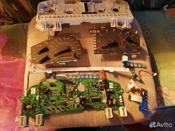 Панель приборов на запчасти Lexus LX470