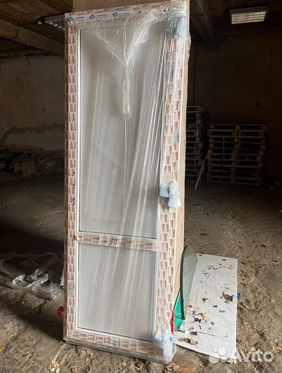 Дверь пластиковая