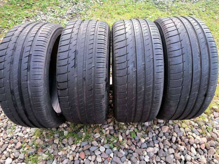 Triangle Sports TH201 215/40 R17 87Y