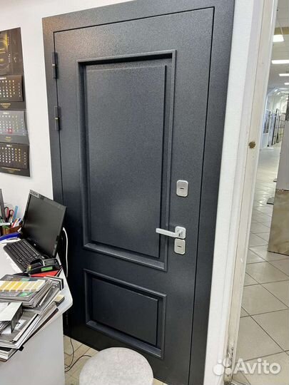 Дверь входная металлическая