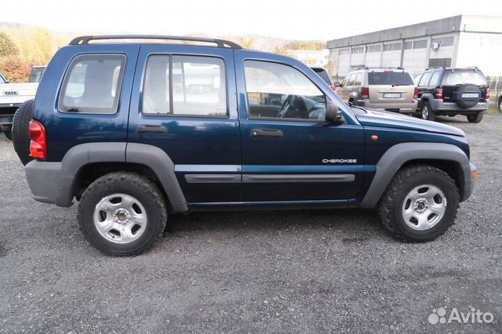 В разборе Jeep Cherokee 2003