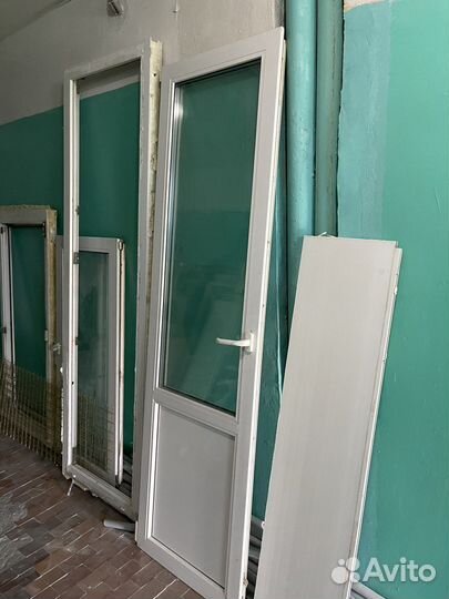 Дверь балконная. Профиль Рехау