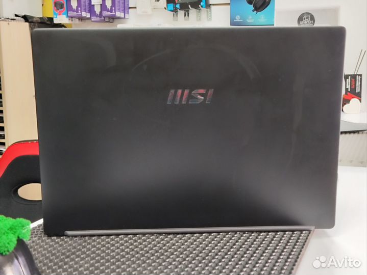 Мощный MSI i5-1235U 16/512Gb SSD Intel Iris Xe