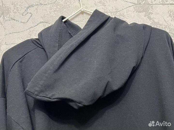 Платье с капюшоном