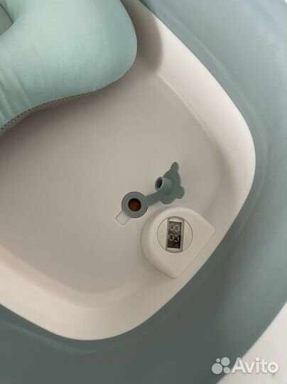 Ванночка для купания с термометром