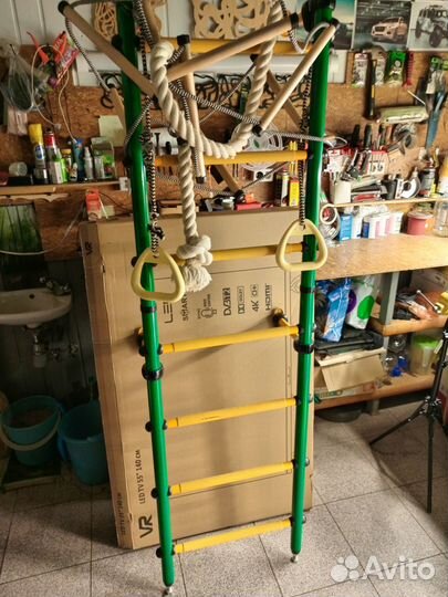 Шведская стенка с турником