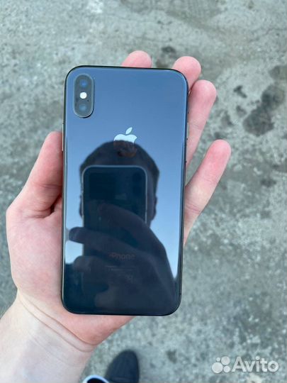 Телефон iPhone X 64gb