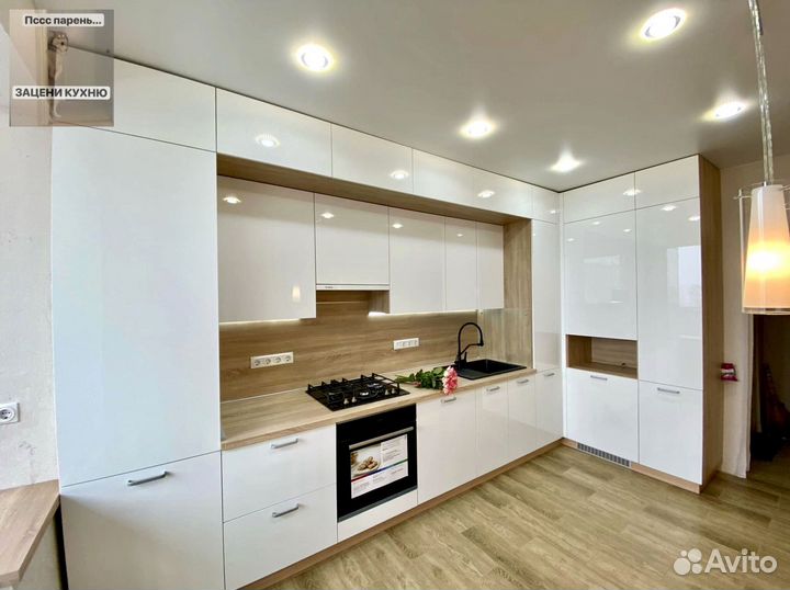 Кухонный гарнитур угловой