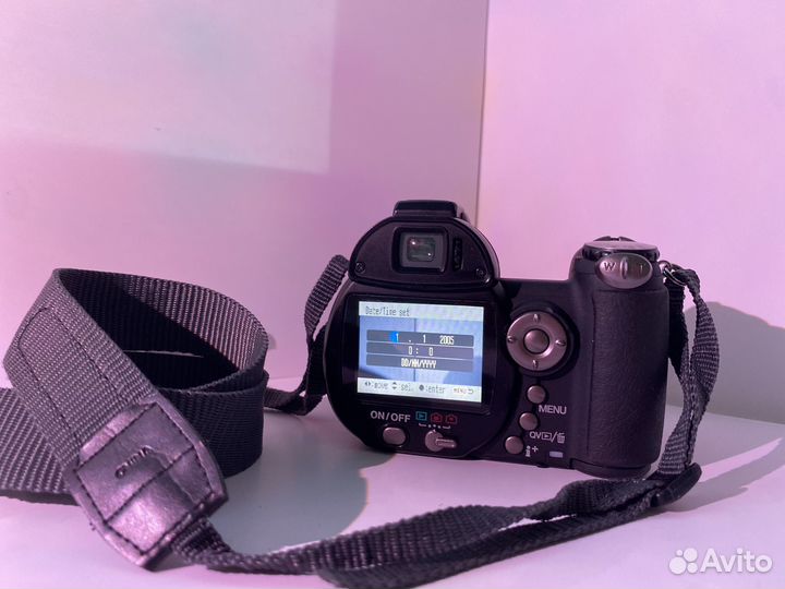 Фотоаппарат мыльница y2k