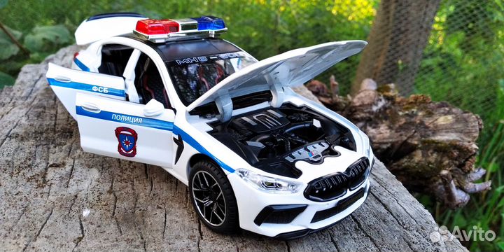 BMW M8 /Полицейская/машинка/металл