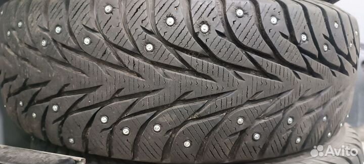 Yokohama Ice Guard 5 IG50 A 215/65 R16