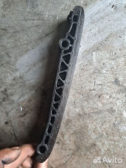 Успокоитель цепи Mercedes ом611