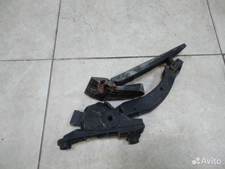 Педаль газа Hyundai Elantra 5 MD 2010-2016