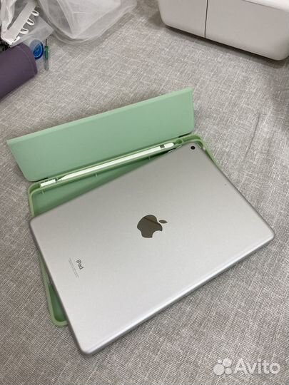 Apple iPad (2021) Wi-Fi, 10,2