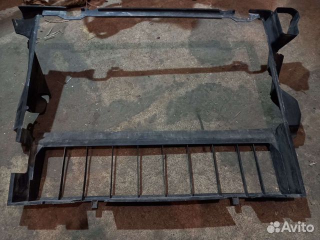 Кожух радиатора Mercedes W210