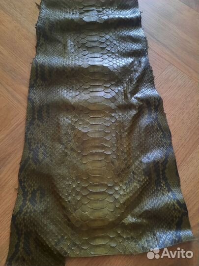 Чехол из кожи питона на iPhone, Samsung