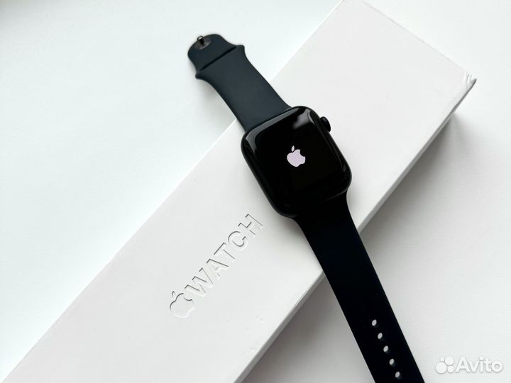 Apple watch 8, 45 mm