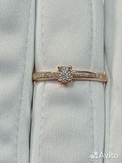 Золотое кольцо с камнем 18р