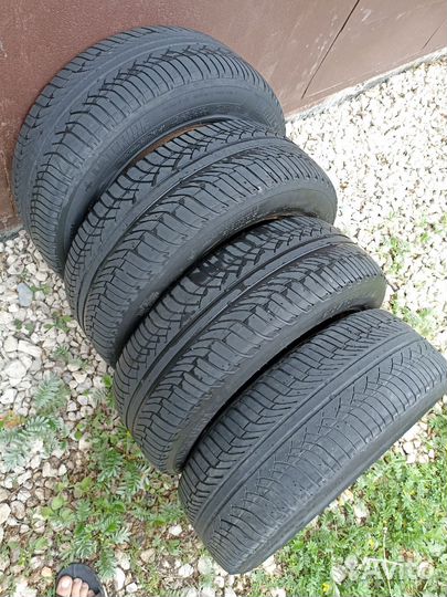 Michelin Latitude Diamaris 215/65 R16 98H