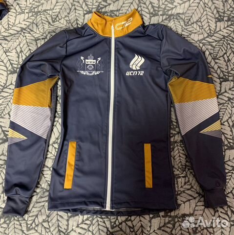 Лыжный разминочный костюм женский