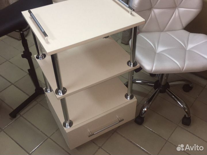 Столик косметолога тележка этажерка
