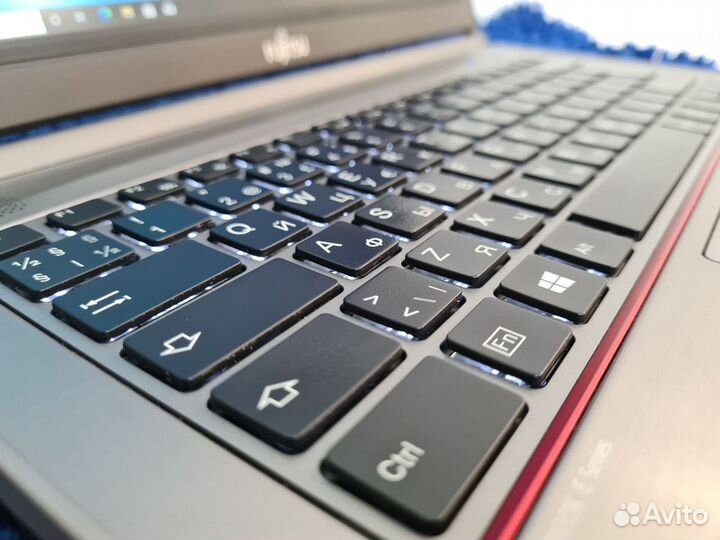 Ноутбук Fujitsu LifeBook E746 i5 8Gb 256Gb IPS