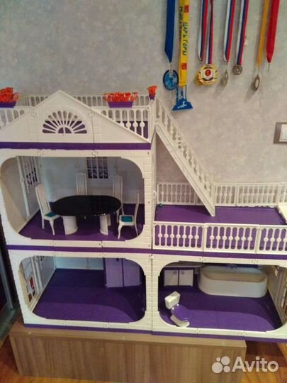 Кукольный домик для Барби с мебелью